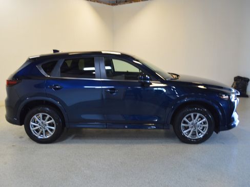New 2025 MAZDA CX-5 AWD 2.5 S w/ Preferred Package image 2