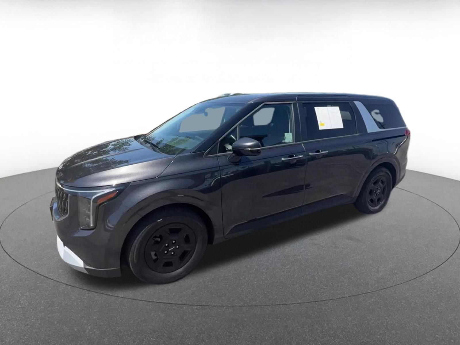 Used 2026 Kia Carnival FWD image 7