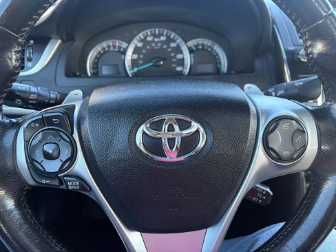 Used 2014 Toyota Camry SE image 15