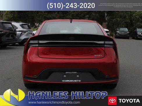 New 2026 Toyota Prius Plug-In Hybrid image 8