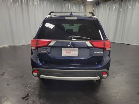 Used 2017 Mitsubishi Outlander ES image 8