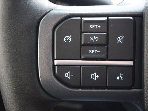 Used 2025 Ford F250 Lariat w/ FX4 Off-Road Package AWD/4WD image 32