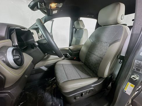 Used 2024 Chevrolet Colorado ZR2 AWD/4WD image 15