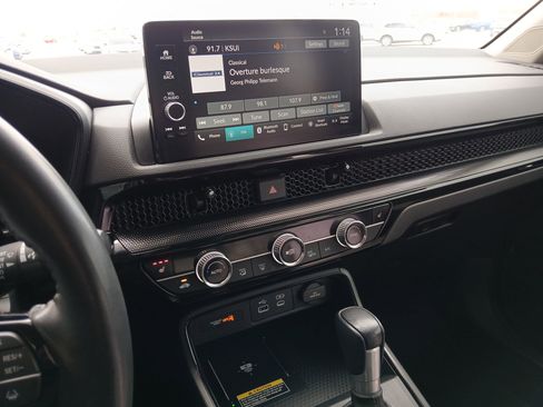 Used 2024 Honda CR-V EX-L image 11