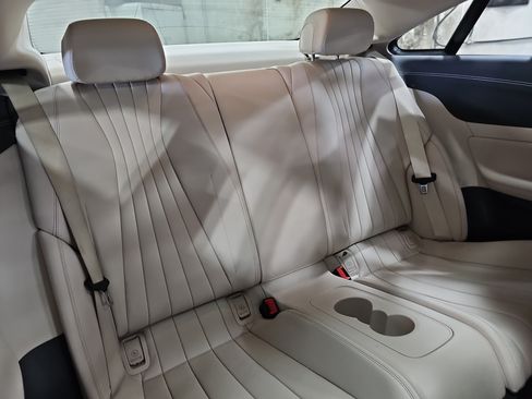 Used 2022 Mercedes-Benz E 450 Coupe image 10