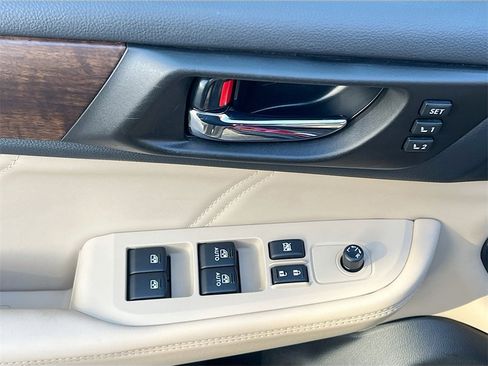Used 2018 Subaru Outback 2.5i Limited w/ Popular Package #2 image 17
