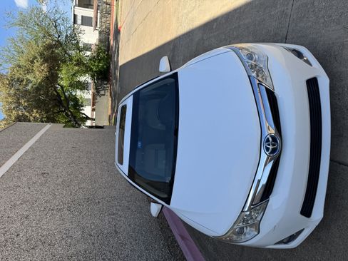 Used 2012 Toyota Camry XLE w/ Leather Pkg image 9