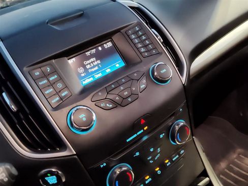 Used 2017 Ford Edge SEL image 7