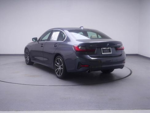 Used 2022 BMW 330e xDrive w/ Convenience Package AWD/4WD image 10
