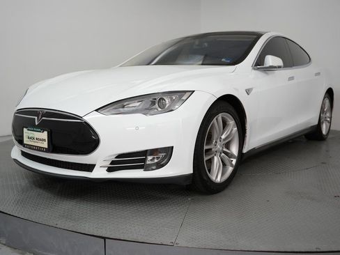 Used 2014 Tesla Model S 60 image 3