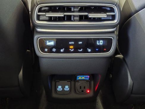 Used 2025 Genesis GV80 2.5T Prestige image 14