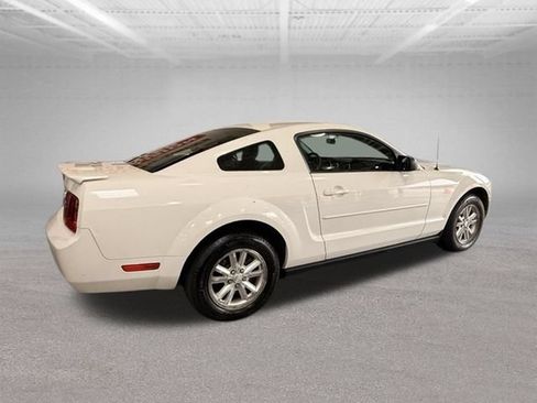 Used 2008 Ford Mustang Coupe RWD image 22