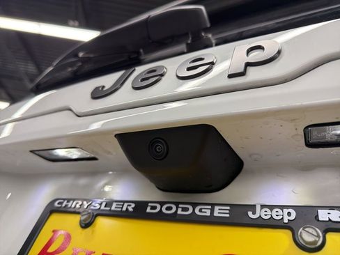 New 2026 Jeep Cherokee Limited image 7