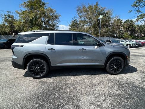 New 2026 Chevrolet Traverse LT w/ Midnight/Sport Edition FWD image 8