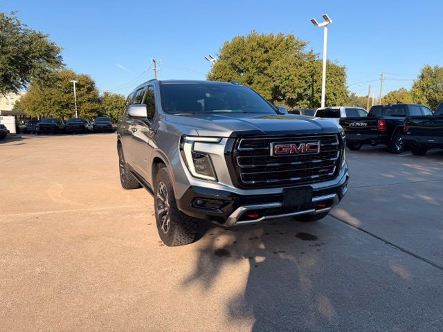 Used 2025 GMC Yukon AT4 w/ AT4 Premium Package AWD/4WD image 1