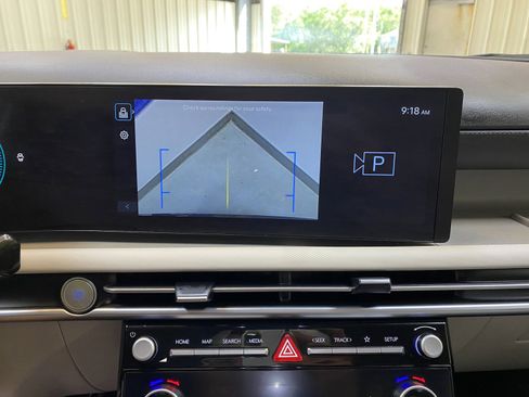 Used 2025 Hyundai Tucson SEL FWD image 42