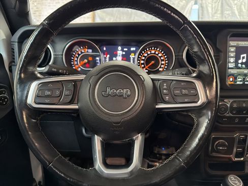 Used 2020 Jeep Gladiator Overland AWD/4WD image 15