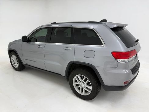 Used 2018 Jeep Grand Cherokee Laredo RWD image 17