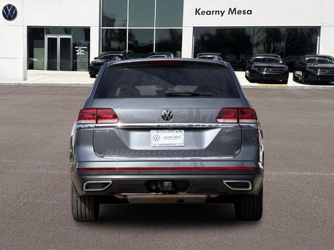 Used 2023 Volkswagen Atlas SE w/ Panoramic Sunroof Package image 5
