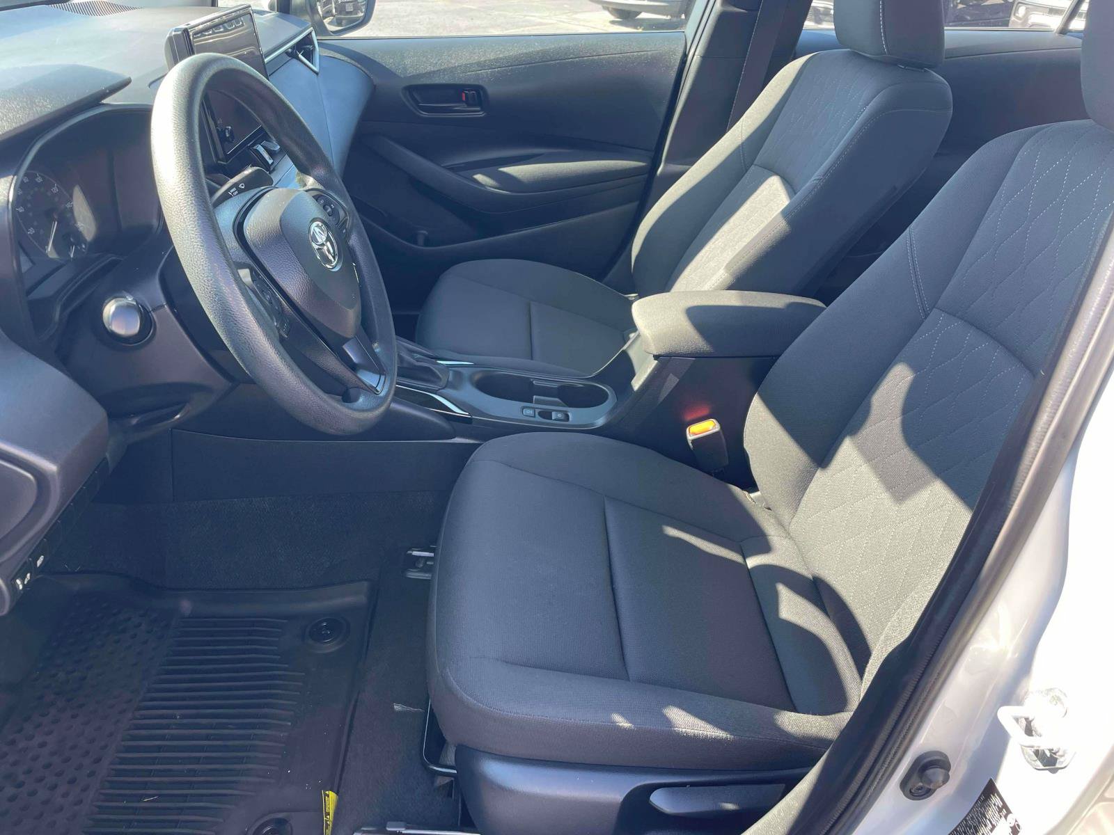 Used 2024 Toyota Corolla LE FWD image 13
