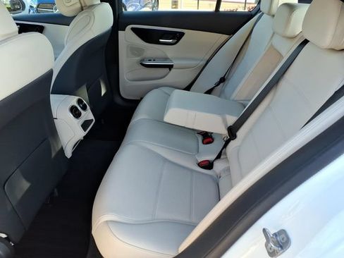 Used 2025 Mercedes-Benz C 300 Sedan image 18