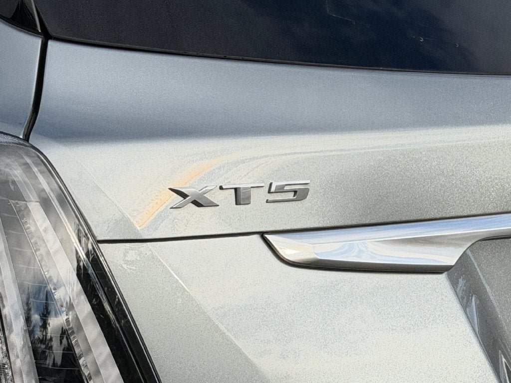 Used 2023 Cadillac XT5 Sportv w/ Technology Package AWD/4WD image 35