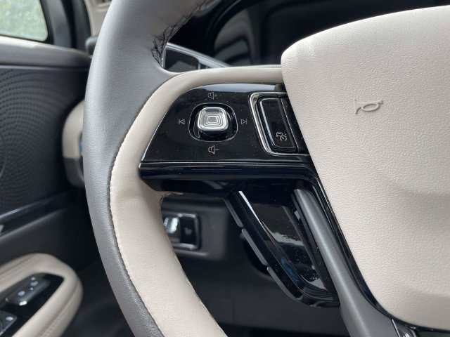 Used 2024 Lincoln Corsair Grand Touring AWD/4WD image 27