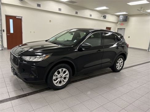 Certified 2024 Ford Escape Active image 4