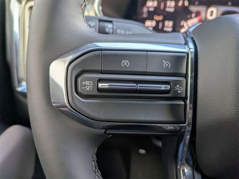 New 2026 GMC Canyon Denali image 17