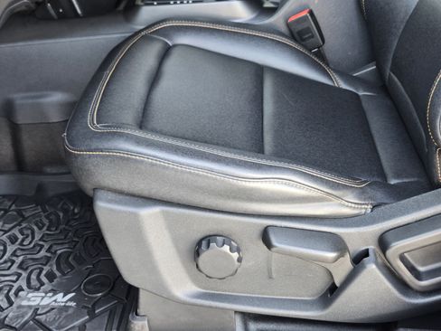Used 2023 Ford Bronco Badlands AWD/4WD image 25
