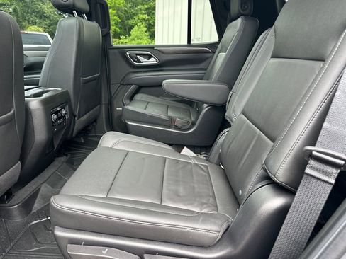 Used 2022 Chevrolet Tahoe Z71 w/ Luxury Package AWD/4WD image 21