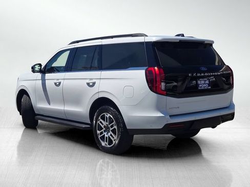 Certified 2025 Ford Expedition Active AWD/4WD image 6