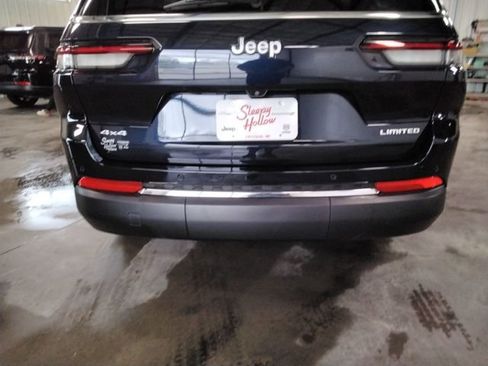 Used 2024 Jeep Grand Cherokee L Limited w/ Luxury Tech Group II AWD/4WD image 16