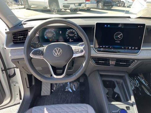 New 2025 Volkswagen Tiguan S image 17
