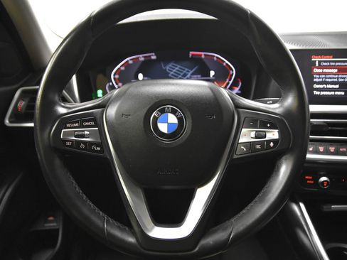 Used 2019 BMW 330i Sedan RWD image 19