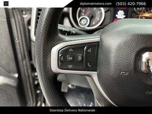 Used 2024 RAM 3500 Tradesman w/ Chrome Appearance Group image 32