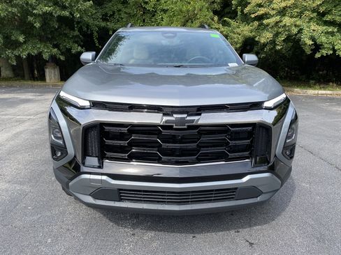 Used 2026 Chevrolet Equinox ACTIV w/ Safety and Technology Package FWD image 3