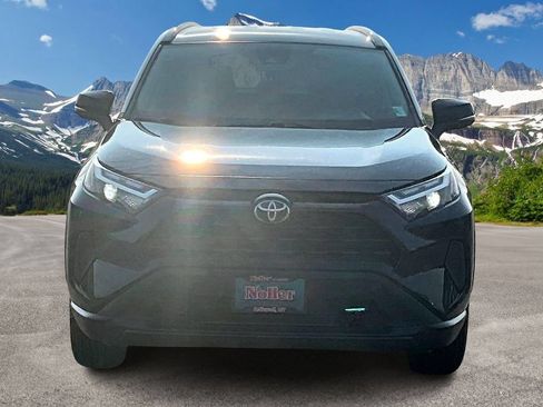 Used 2025 Toyota RAV4 XLE AWD/4WD image 3