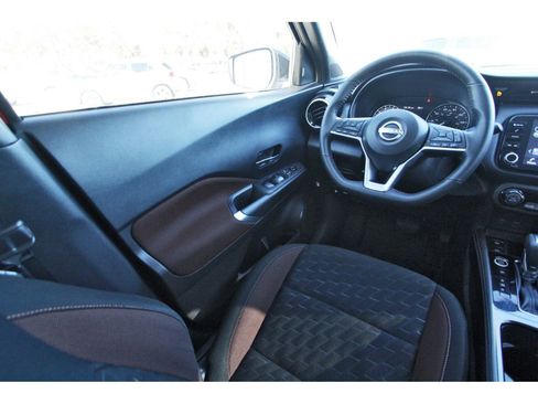 Used 2024 Nissan Kicks SR w/ Interior Electronics Package image 11