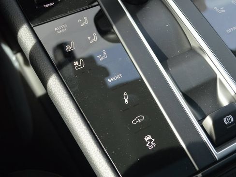 New 2026 Porsche Macan S AWD/4WD image 34