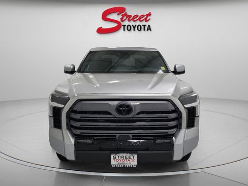 Certified 2025 Toyota Tundra Limited AWD/4WD image 6