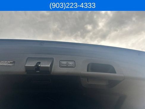 Used 2025 Kia Sorento S FWD image 56