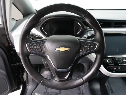 Used 2019 Chevrolet Bolt Premier w/ Infotainment Package image 16