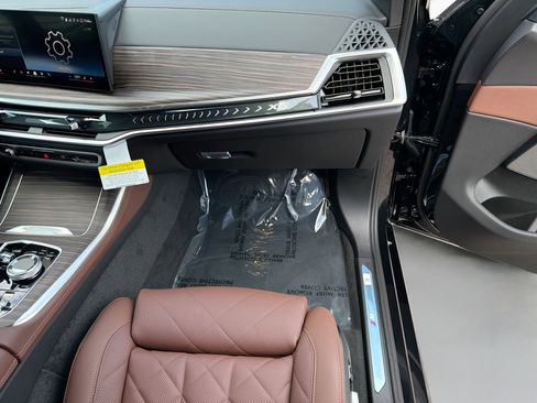 New 2026 BMW X5 xDrive50e w/ Executive Package image 18
