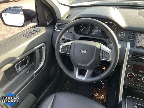 Used 2019 Land Rover Discovery Sport SE image 37