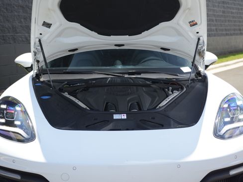Certified 2023 Porsche Panamera Platinum Edition RWD image 36