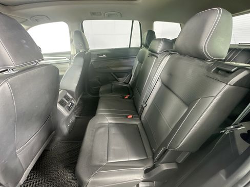 Used 2023 Volkswagen Atlas SE image 24
