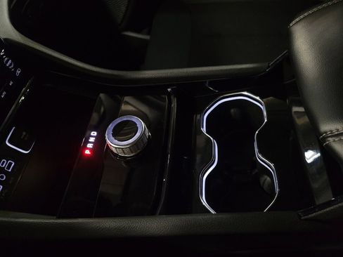 Used 2023 Jeep Grand Cherokee L Laredo image 26