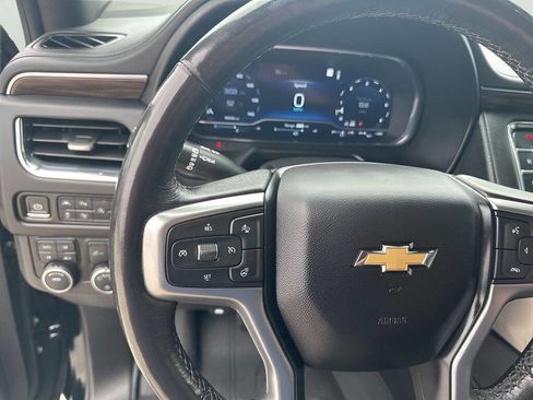 Used 2023 Chevrolet Suburban LT w/ Luxury Package AWD/4WD image 25