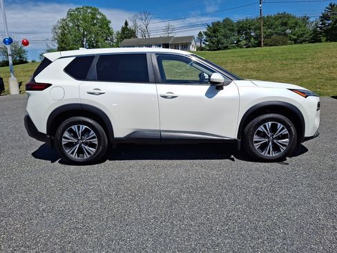 Used 2023 Nissan Rogue SV AWD/4WD image 8